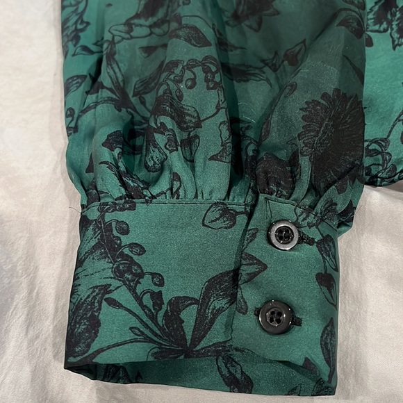 Top - Picture 5 of 5